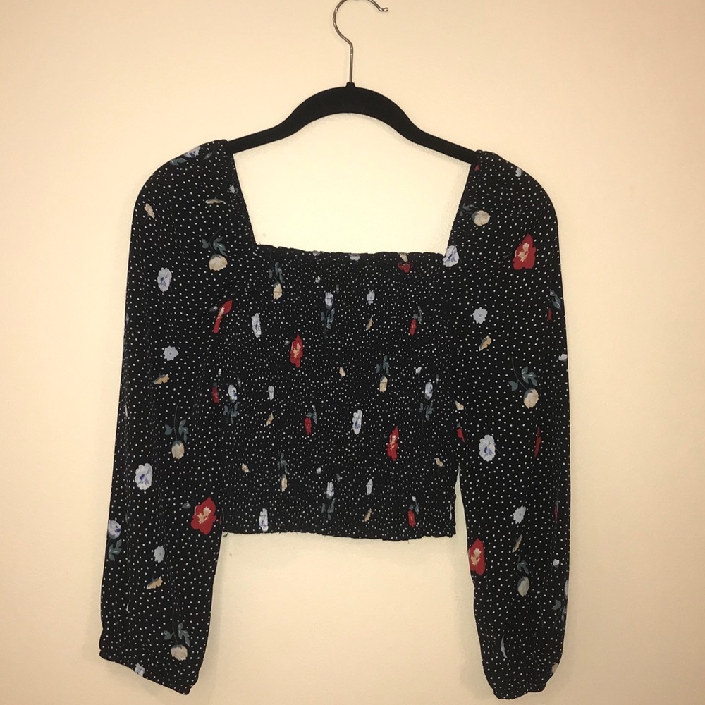 SPRING Abercrombie & Fitch Floral Ruched Crop Top